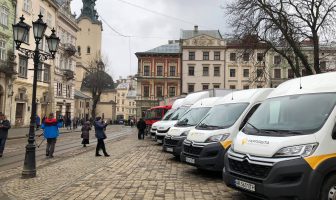 У Львові Укрпошта презентувала новий автопарк та комп’ютеризоване поштове відділення
