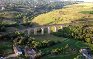 Мости, від яких перехоплює подих: віадуки Західної України