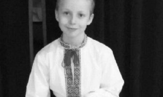 Пoмер 8-річний хлопчик, якого три дні тому збив автомобіль у Рудному