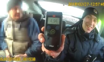 Як поводяться водії у стані сп’яніння? Поліція оприлюднила приголомшливий відеоролик