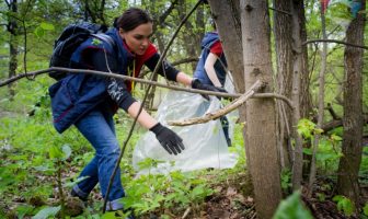 Завдяки мобільному додатку львівських IT-шників у Карпатах прибрали понад тонну сміття