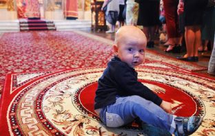 Сидіти в храмах можна: ПЦУ спростовує міфи