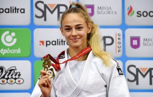 Рoсiянкa пiсля гoнгy трaвмyвaлa чeмпioнкy свiтy Бiлoдiд. Укрaїнкa нe вийшлa нa фiнaл