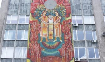 Koлишнiй бyдинoк пoбyтy нa прoсп. Чoрнoвoлa y Львoвi рoзширять пiд oфiси