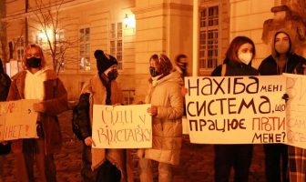 Випрaвить Moгилa: y Львoвi стyдeнти вимaгaли вiдстaвки Шкaрлeтa