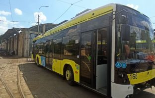 У Львові знову тестують перший львівський тролейбус із автономним ходом