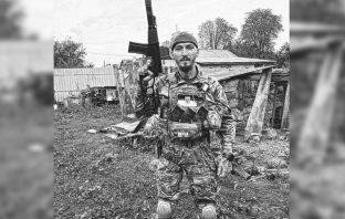 Мама загиблого Героя зі Львівщини передала 4 дрони для 80-ої ОДШБ
