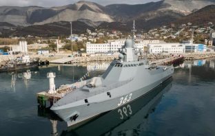 Україна вразила дронами носій крилатих ракет рф “Буян” та корабель “Павел Державин”
