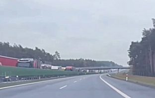 Німеччина заблокувала кордон із Польщею: автомобілі вишикувалися в довгу чергу