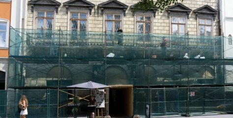 У Львові відреставрують фасад палацу Корнякта на площі Ринок
