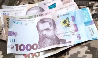 Мешканка Львівщини видурила через соцмережі гроші нібито на похорон брата-військового