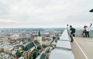 Оглядовий майданчик на Ратуші відкривають – приходьте дивитися на Львів з висоти