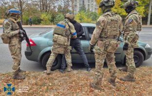 СБУ проводить у Львові безпекові заходи: перекривання вулиць, перевірка документів та огляд автомобілів