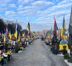 До Дня Батька у Львові батькам полеглих та зниклих безвісти Захисників і Захисниць України місто виплатить по 10 тисяч гривень